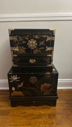 ha-painted black lacquer chinoiserie cabinet