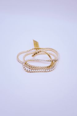 10 K yellow gold diamond tennis necklace