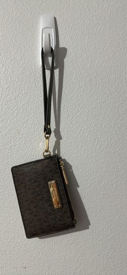 Wristlet coin purse wallet