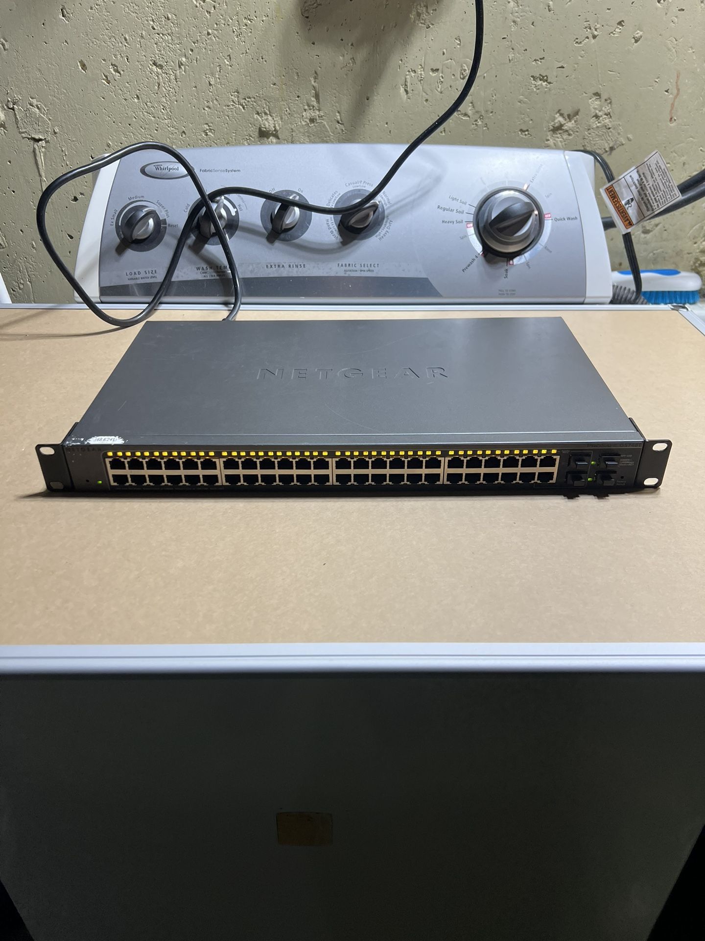 Netgear ProSafe 48-Port Gigabit Ethernet Smart Switch GS748T v4H2