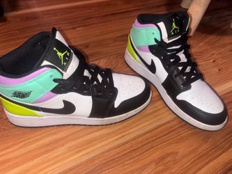 Nike Air Jordan 1 Mid Multicolor Sneakers