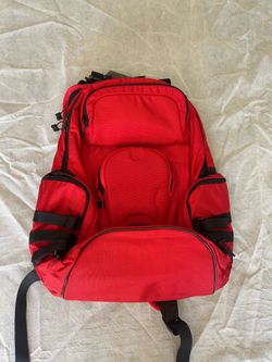 Oakley CNY ICON 2.0 Backpack Red Line