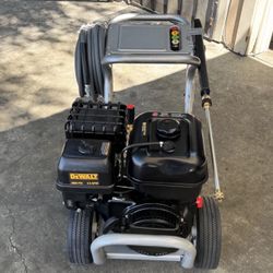 DEWALT 4000 PSI Pressure Washer