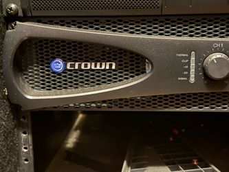 Crown XLS 2502 power amplifier