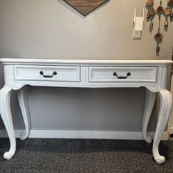 White Vanity/ Tv Stand