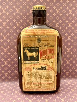 Vintage White Horse Cellar Blended Scotch Whisky Bottle W/ labels EMPTY 