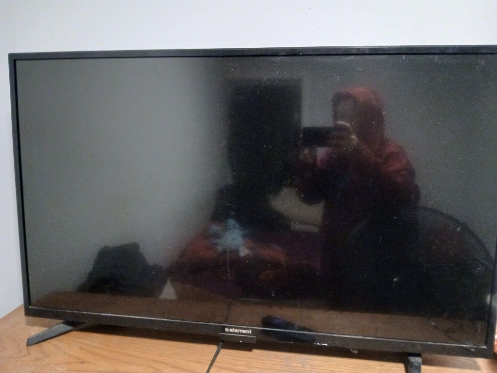 Element Smart TV