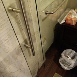 Sliding Glass Showerdoors 60'