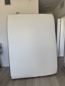 70% OFF!!! Queen Memory Foam Mattress  Nectar 12″ – Excellent Condition