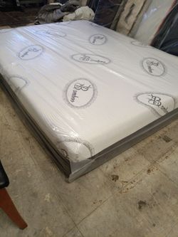 🤑🤑🤑 $249 Eastern king memory foam mattress available $249 🤑🤑🤑