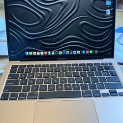 MacBook Air 13” Retina 