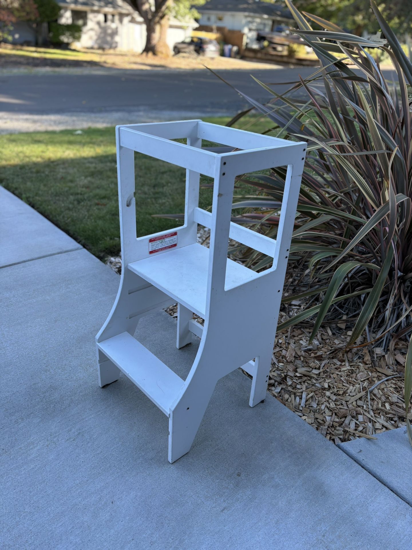 Tower kids kitchen stool