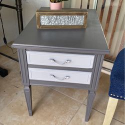 Set Of Night Table Or End Tables 