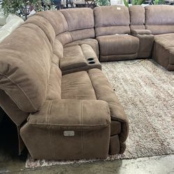 Petaluma Fabric Power Reclining Sectional 7-Piece Sofa with Chaise