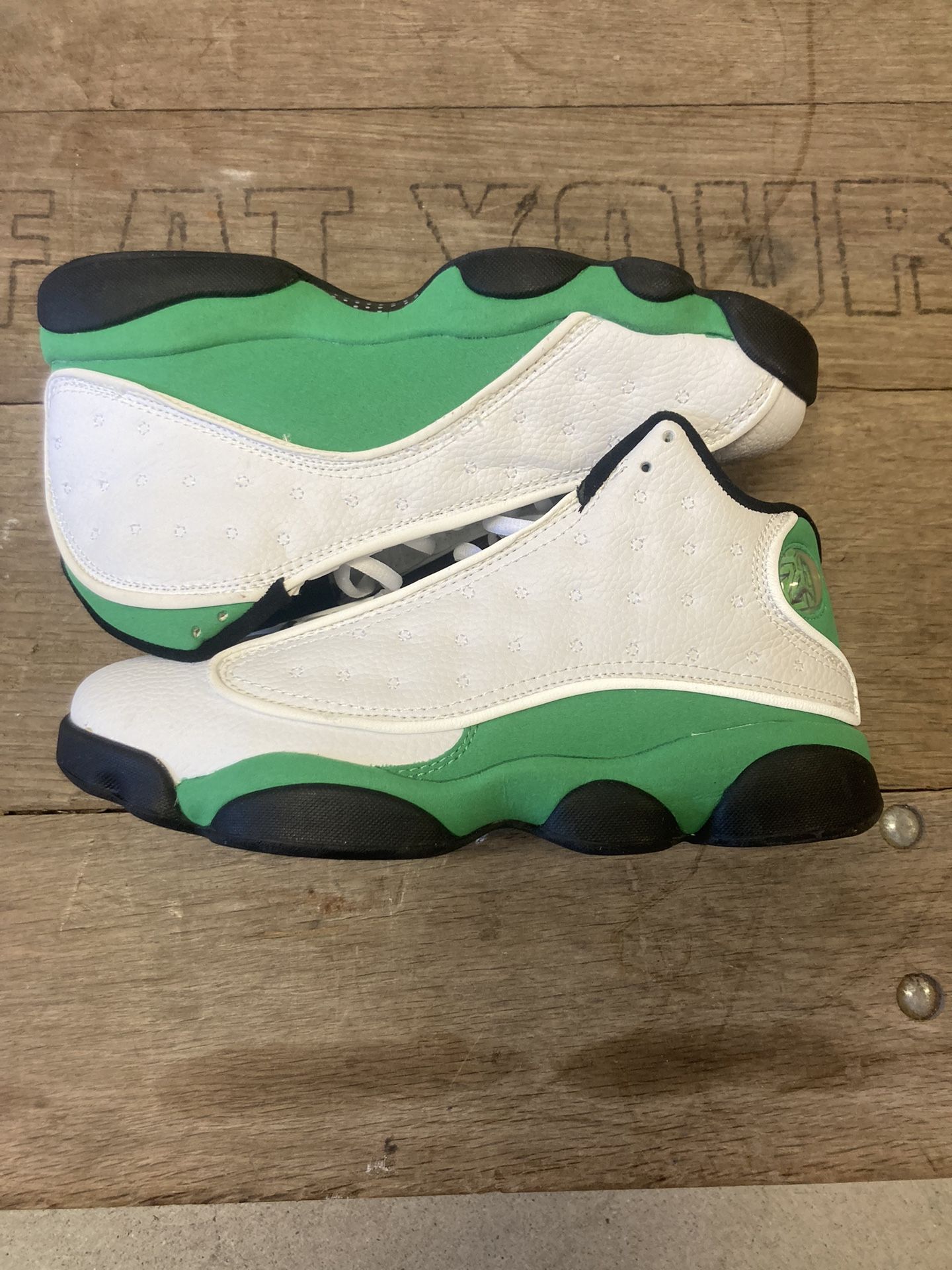 Air Jordan 13 Lucky Green Size 8 And A Half New 