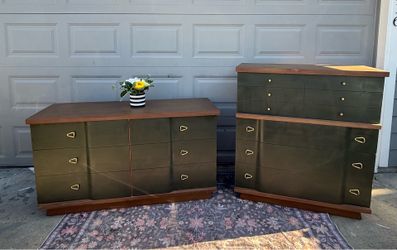 MCM dresser set