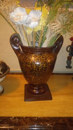 Decorative Leopard print flower vase