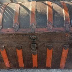 Vantage Round Top Trunk