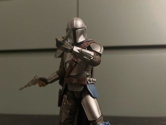Star Wars The Mandalorian with Sword Black Series