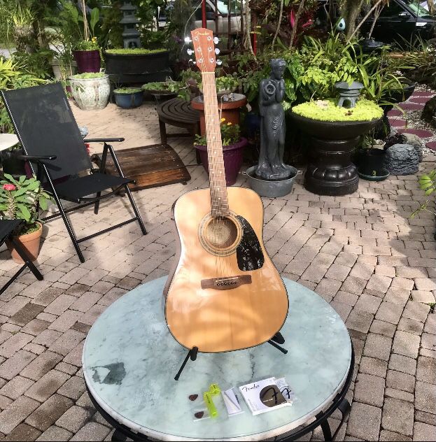 Fender DG8S 6 String Acoustic Guitar 