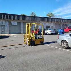 Forklift Runs Good Use Everyday No Proble.s