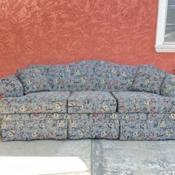 Vintage Blue Floral 3-Seat Sofa / Couch 