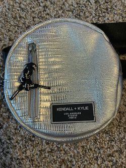 Kendall and Kylie Fanny bag or crossbody Los Angeles