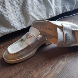 White Chocolate Prada Size 8 Mules