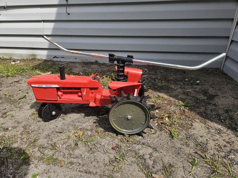 Gilmour Tractor Sprinkler 1010G
