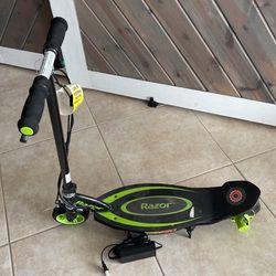 Razor Electric Scooter With Charger