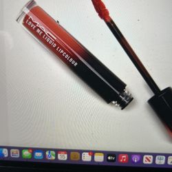 MAC Love Me Liquid My Lips Are Insured 487