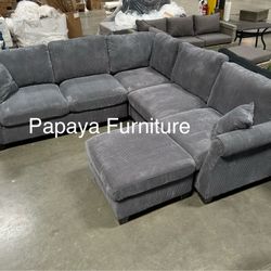 New ! Dark Gray Soft plush sectional and ottoman, Sectional, Sofa, Couch, Sectional couch, L-Shaped sofa, Grey sofa, Grey sectional, sectionals. Dimen