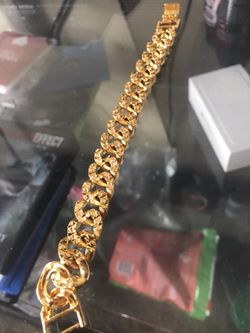 Hammered Gold Cuban Link Bracelet