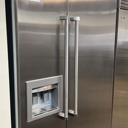 VIKING 48”WIDE BUILT IN STAINLESS STEEL REFRIGERATOR 