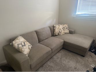 Sofa with RT hand chaise