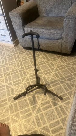 Guitar stand