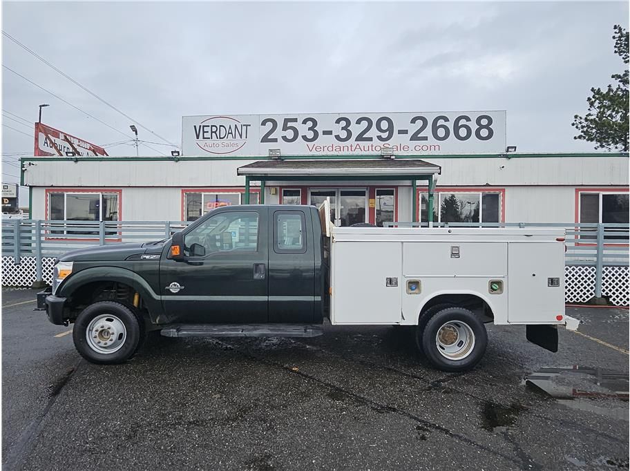 2016 Ford F-350 Chassis