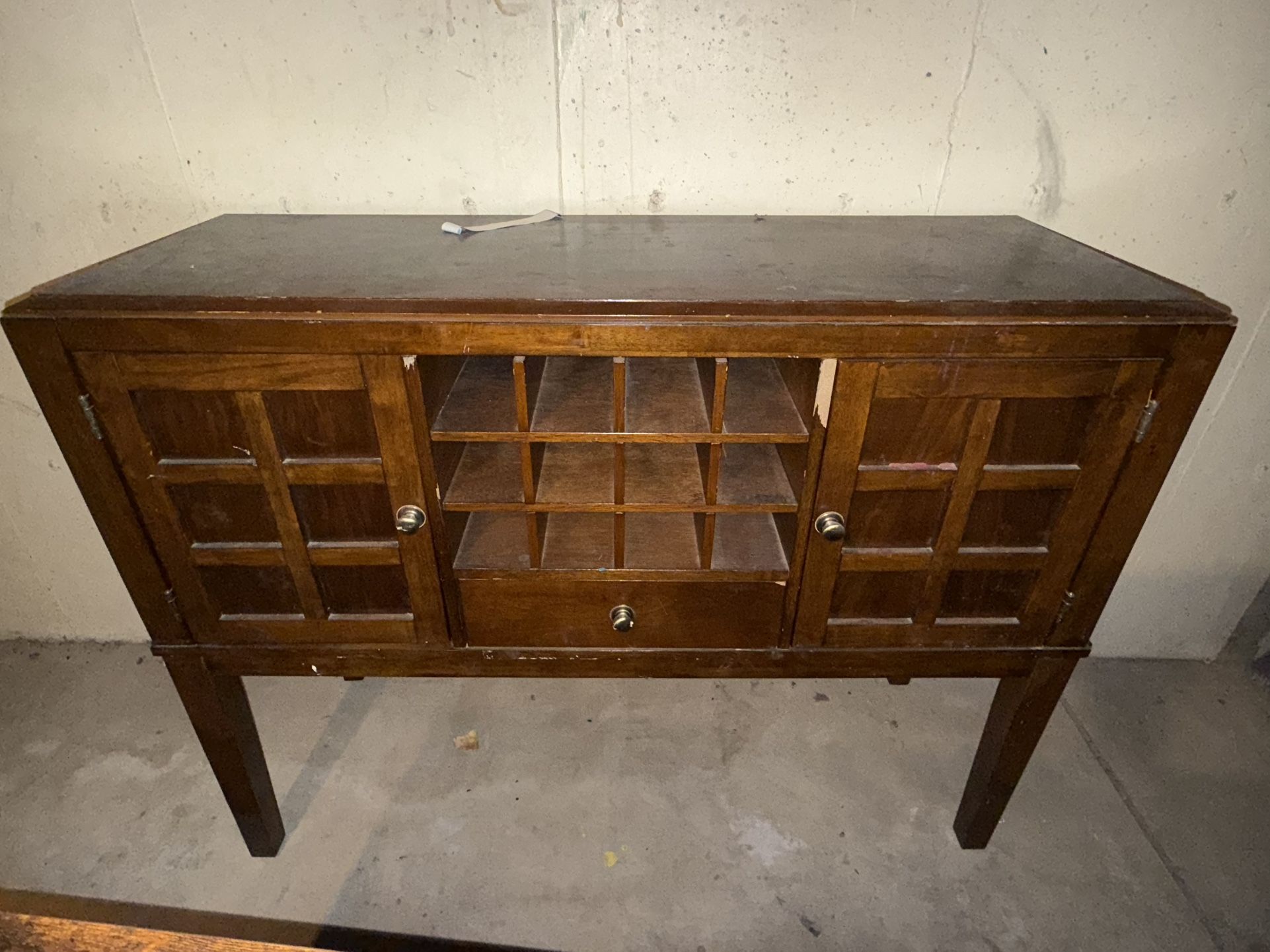 Wine Hutch