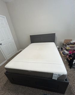 IKEA Full size bed with header + Matress