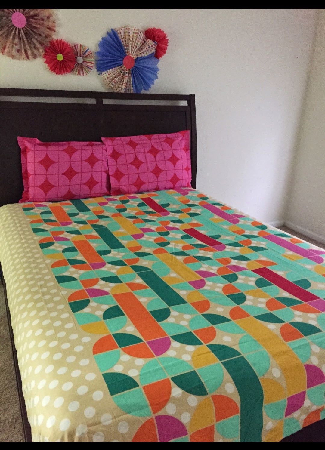 Queen bed with Mattress And Box