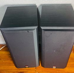 B&W Bowers & Wilkins Bookshelf Speakers –