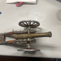 17 Th Century Cannon Replica 