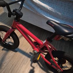 Co-op Rev 12 Kid Balance Bike (Red)