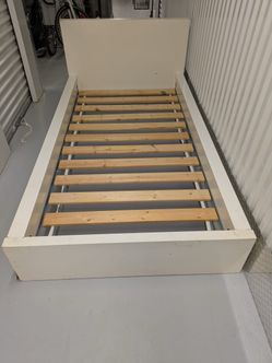 Twin Bed frame and slats
