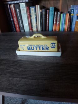 Butter dish