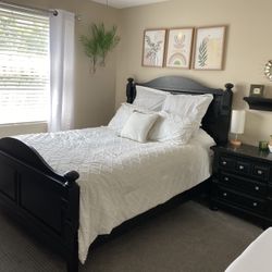 Queen Bedroom Set (Bed, Nightstand, Dresser)