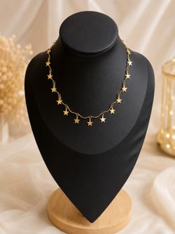 ✨ Gold Star Charm Necklace ✨