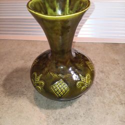 Green Cermaic Flower Vase 