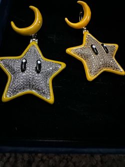 Moissanite Mario star pendant