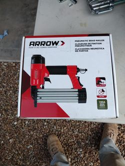 Pneumatic Nailler